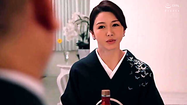 (RM) A Married Woman Working At A High-class Club,engages In Creampie Sex After Closing Time - Ryo Aiyumi