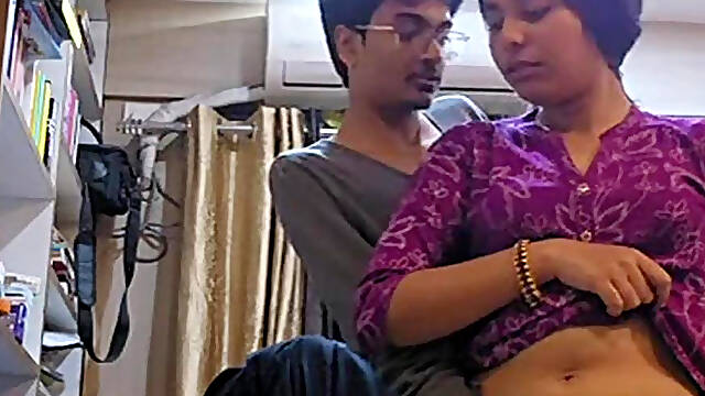 Girlfriend Cheating On With Friends