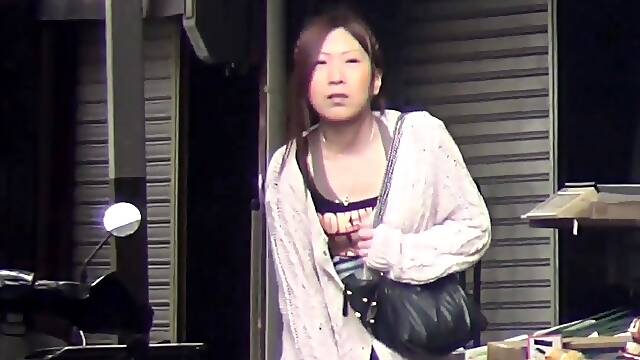 Watch asians pissing