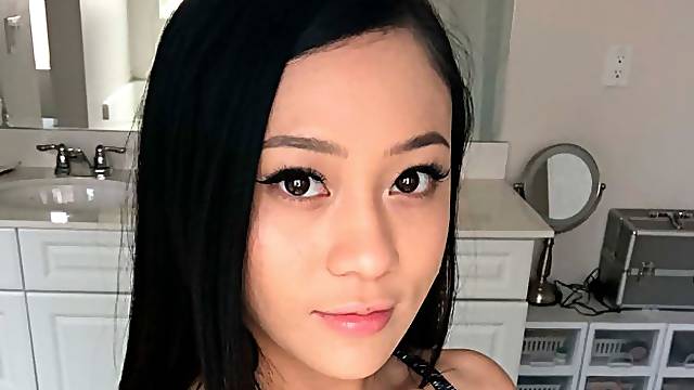Cute-looking brunette Jasmine Grey looks great in the doggy style