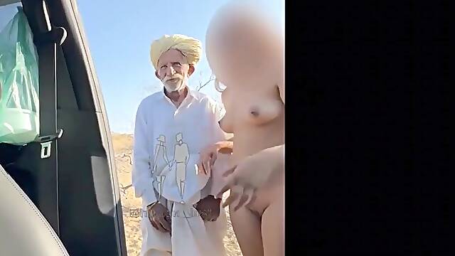 Bare Wifey Road Joy With A Rajasthani Guy In Outdoor Hook-up
