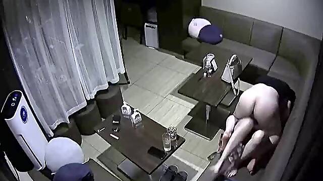 IPCAM – Korean coworkers fuck in a bar