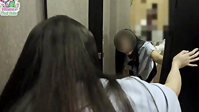 Thai student had her snatch licked in advance of being screwed until this babe ejaculated, screaming in clear Thai.