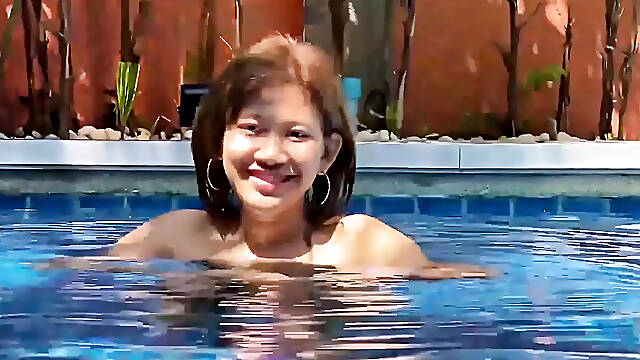 Johntronx - Underwater Joy with a Sexy Curvy Redhead Oriental Amateur Playgirl