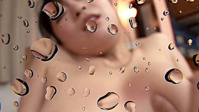Asiatische 23 jahre Haushalthilfe in der kueche eingearbeitet multiple Orgasmen