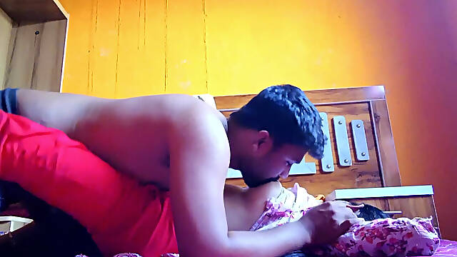 Girlfriend &amp; boyfriend enjoyed boobs sucking and fingerings Young pussy - romantic sexi movie in hindi