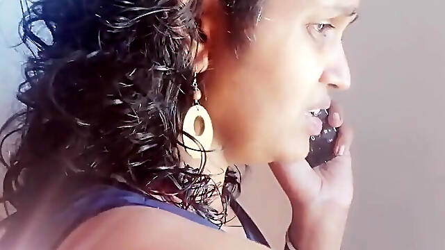 Desi Tina Camping Home While Work