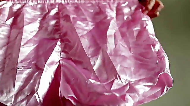 Indonesian Girl with Super Plump Bottom Tries Out New Satin Lingerie While Having Sex